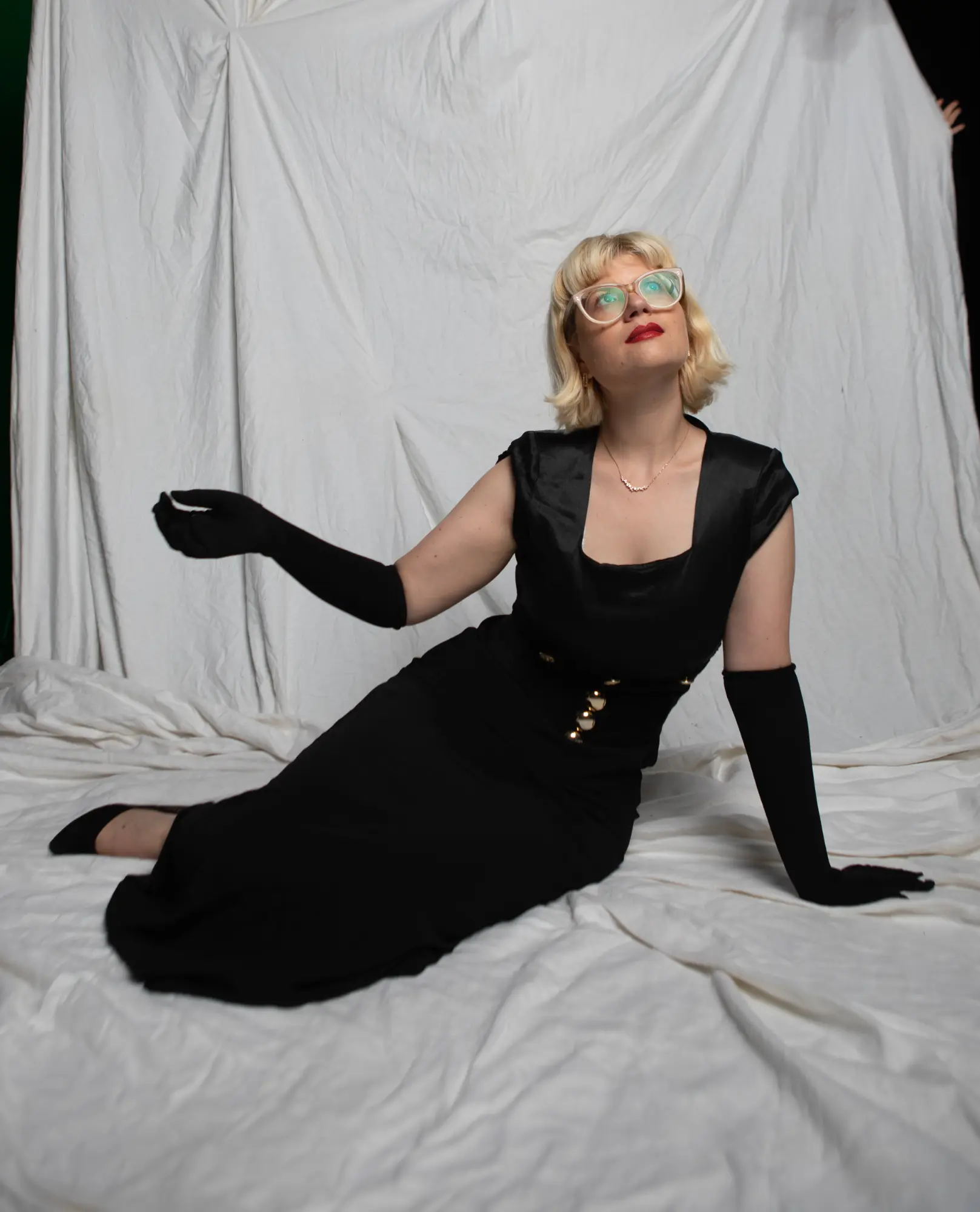 Mary Ocher - photo credit: Camila Berrio