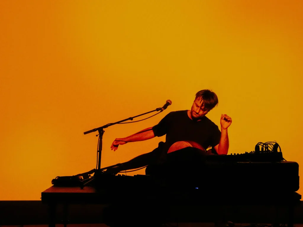 Joss_Turnbull-Begehungen-RasterMedia-Foto_MarkFrost-0065