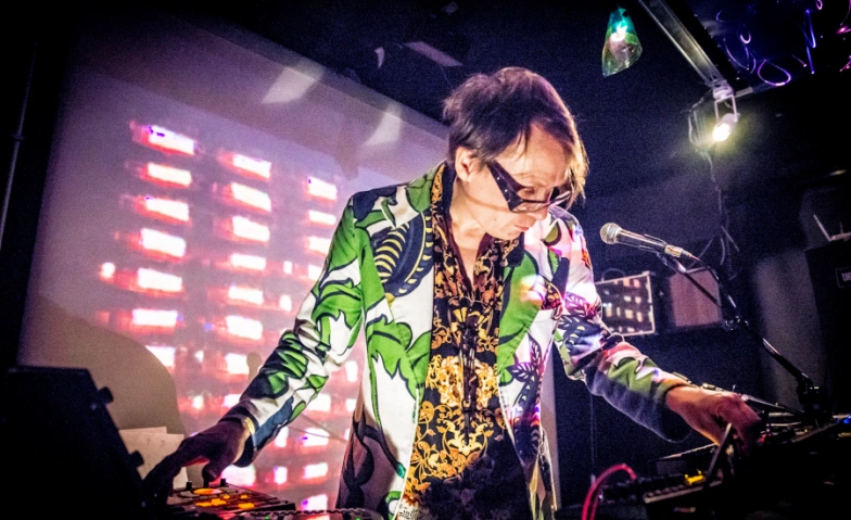 jimi-live-16-VVLDNFHQ-OGNDZ131